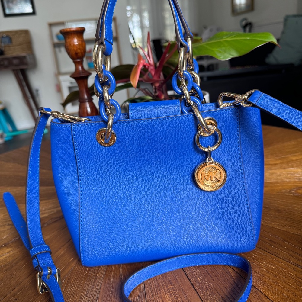 Michael Kors small leather purse
